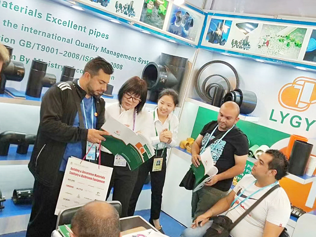 مصنعي أنابيب hdpe